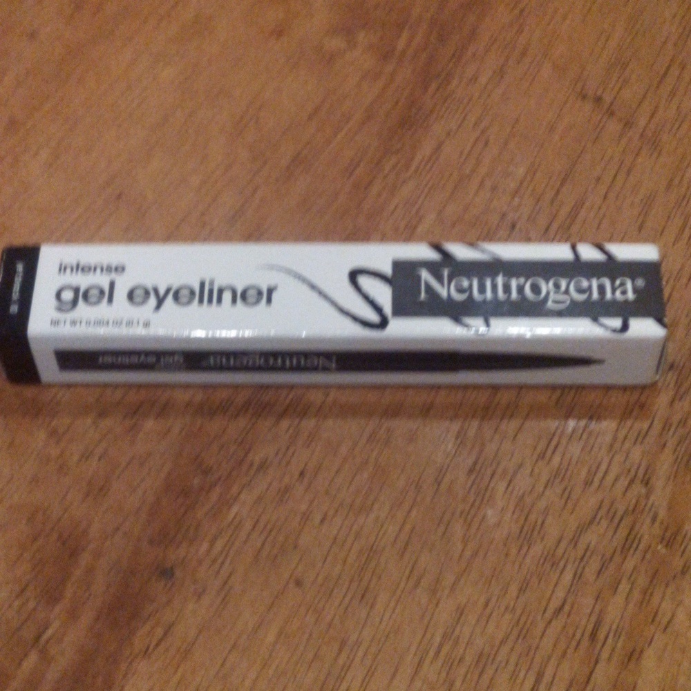 Neutrogena intense brand new gel eyeliner 10 jet black